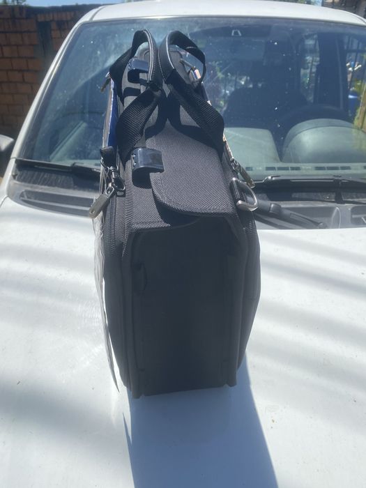 geanta laptop samsonite noua ,sigilata