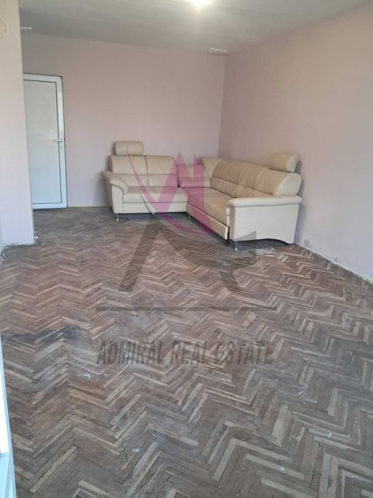 Три отделни стаи -Владиславово