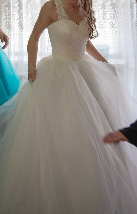 Rochie mireasa white style