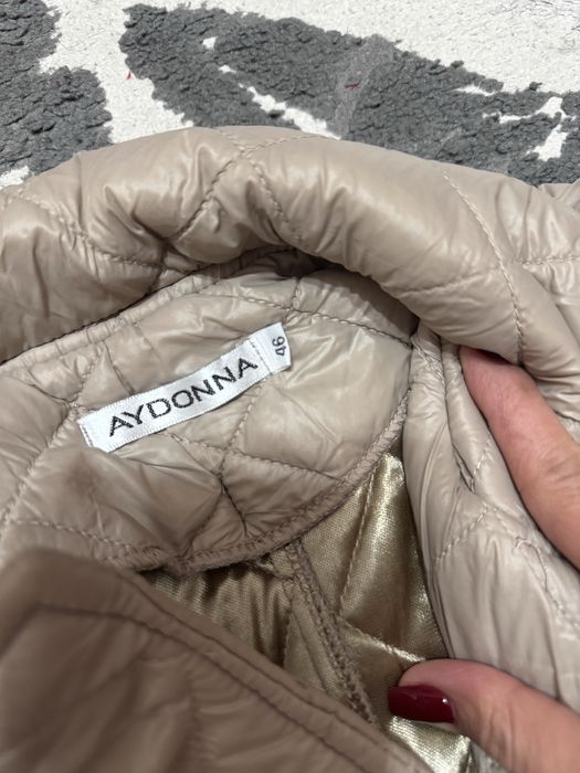 Плащ женский светлый