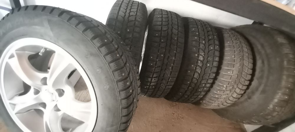 Продам в сборе колёса с дисками