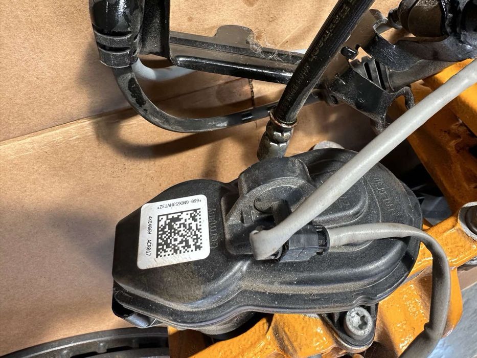 Audi E-tron 2022 Апарати и дискове