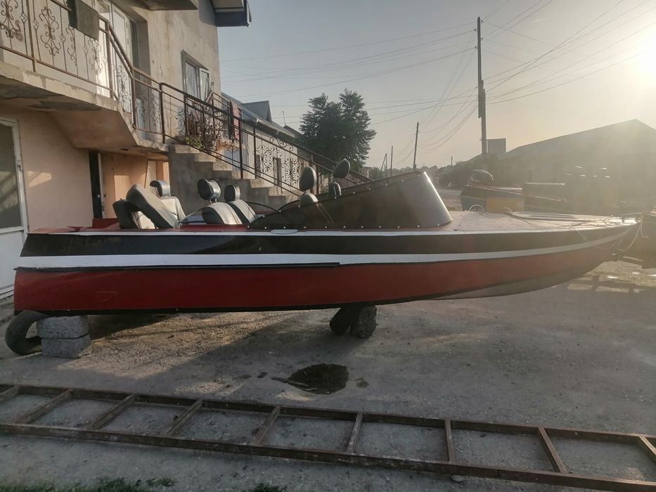 Kater sotiladi srochno