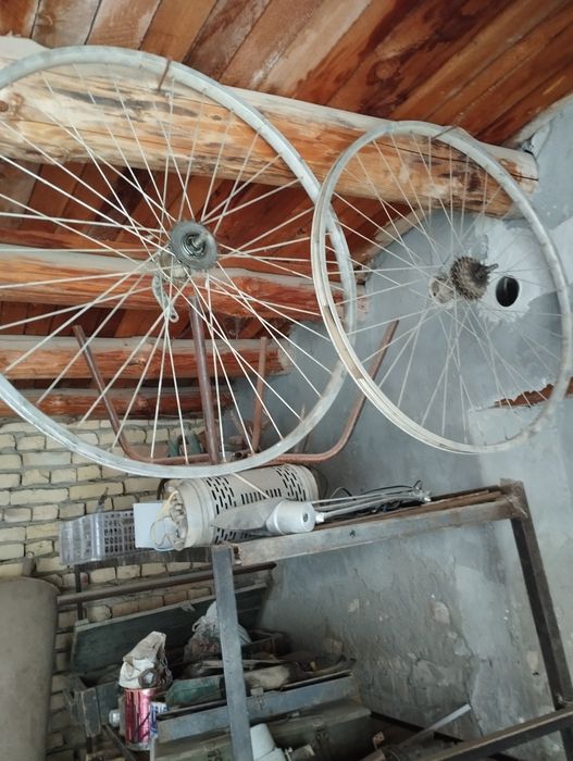 Велосипеды и запчасти к ним