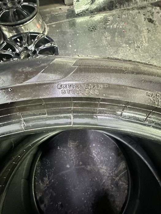 275 40 R22 pirelli scorpion SUV