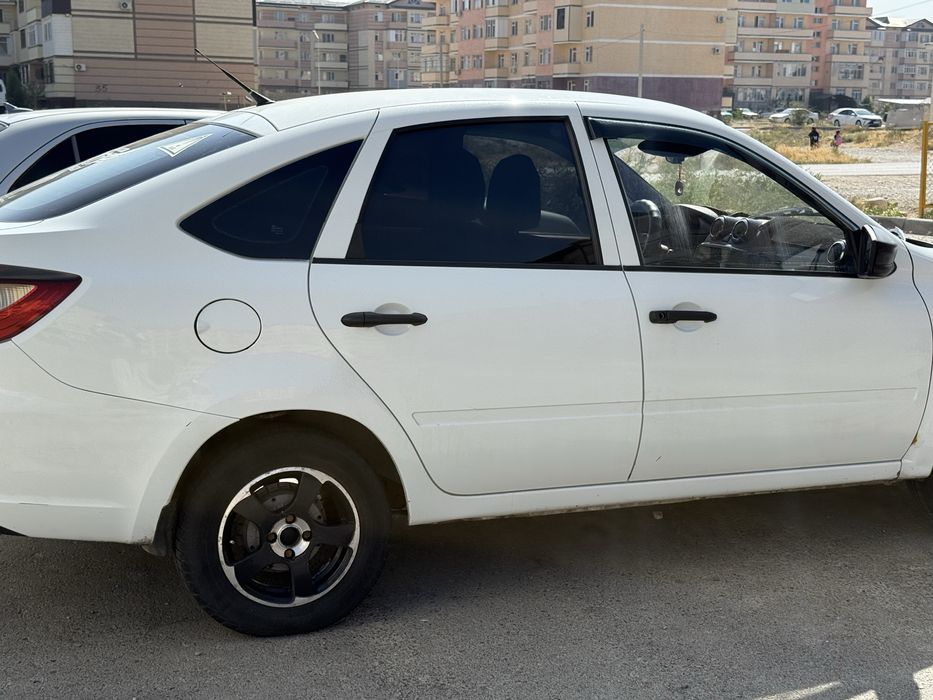 Продам Lada Granta 2015г