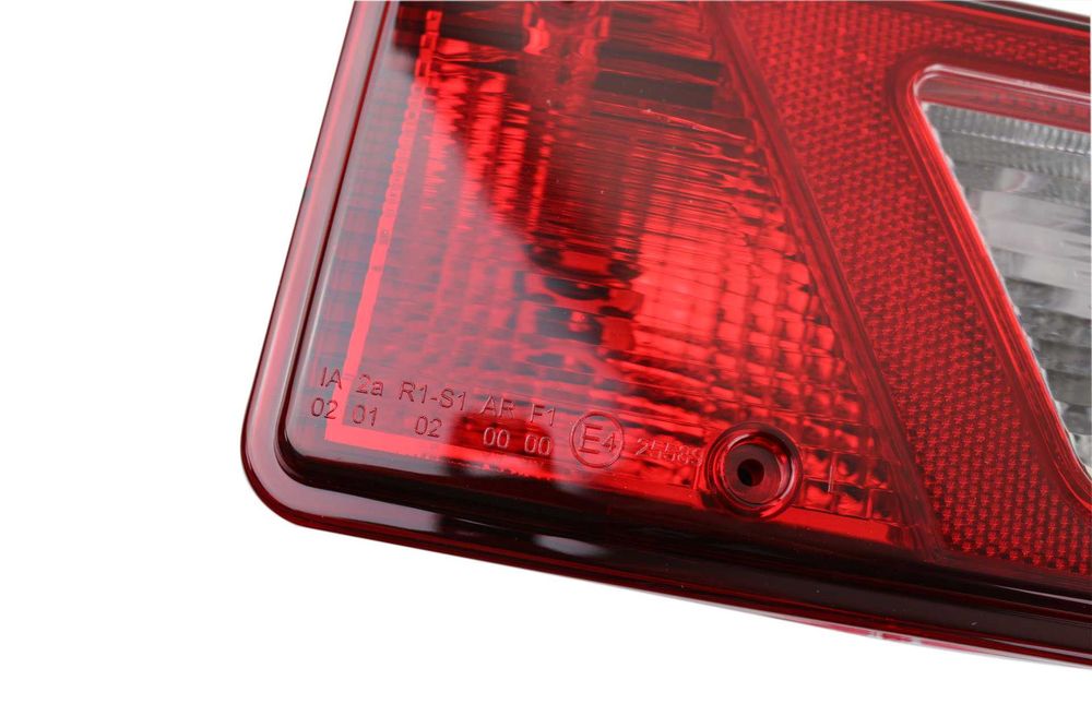 Стопове Стоп Задни Светлини Е4 за Ford Transit Pick-up/Tipper 2014г.-