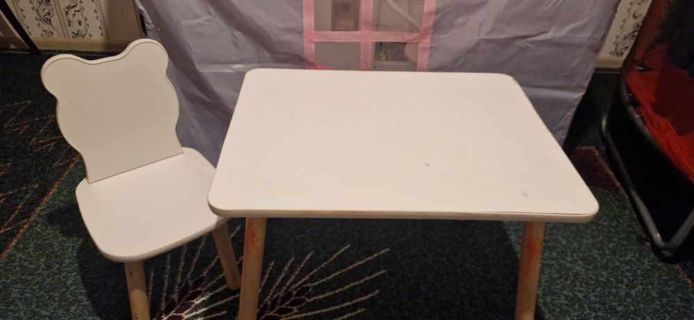 Продам детский стол со стульчиком