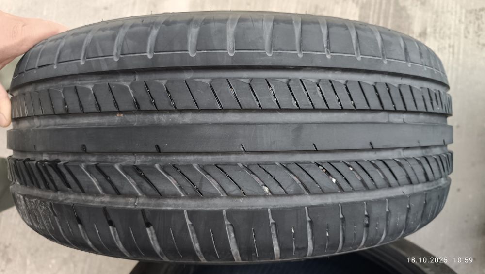 Honqi eqm5 radnoy balon 4.000 km yurgan