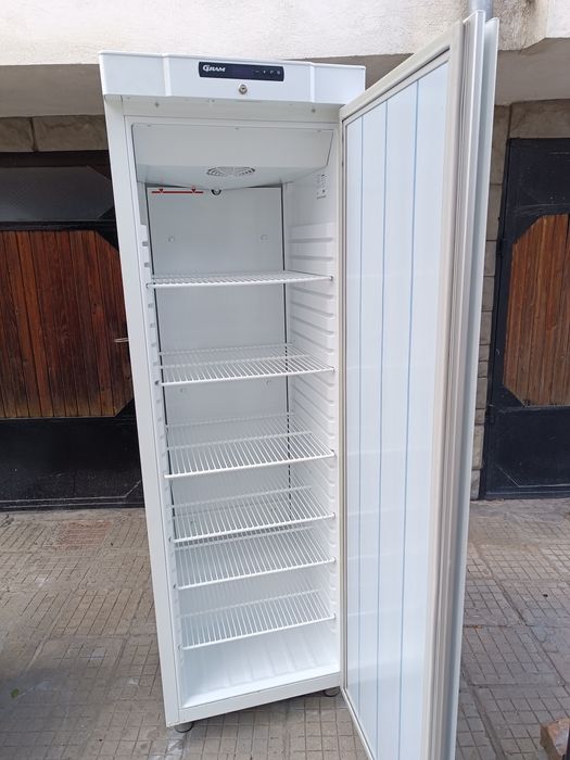 Професионален охладител хладилник Gram