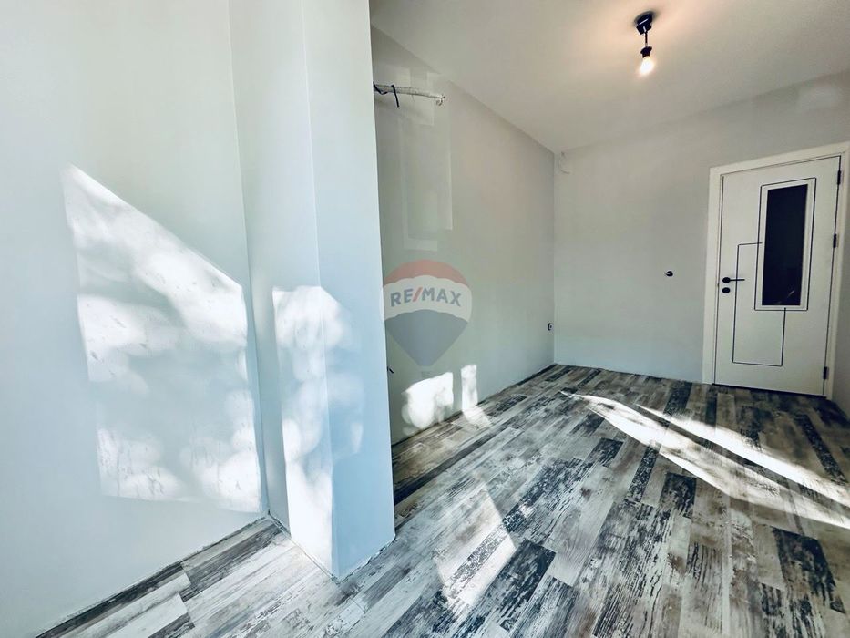 Продава се Тристаен апартамент в Варна, Лятно кино Тракия - 71 кв.м за 2113 €/кв.м - Снимка #8