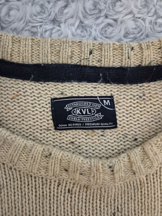Pulover crem KVL