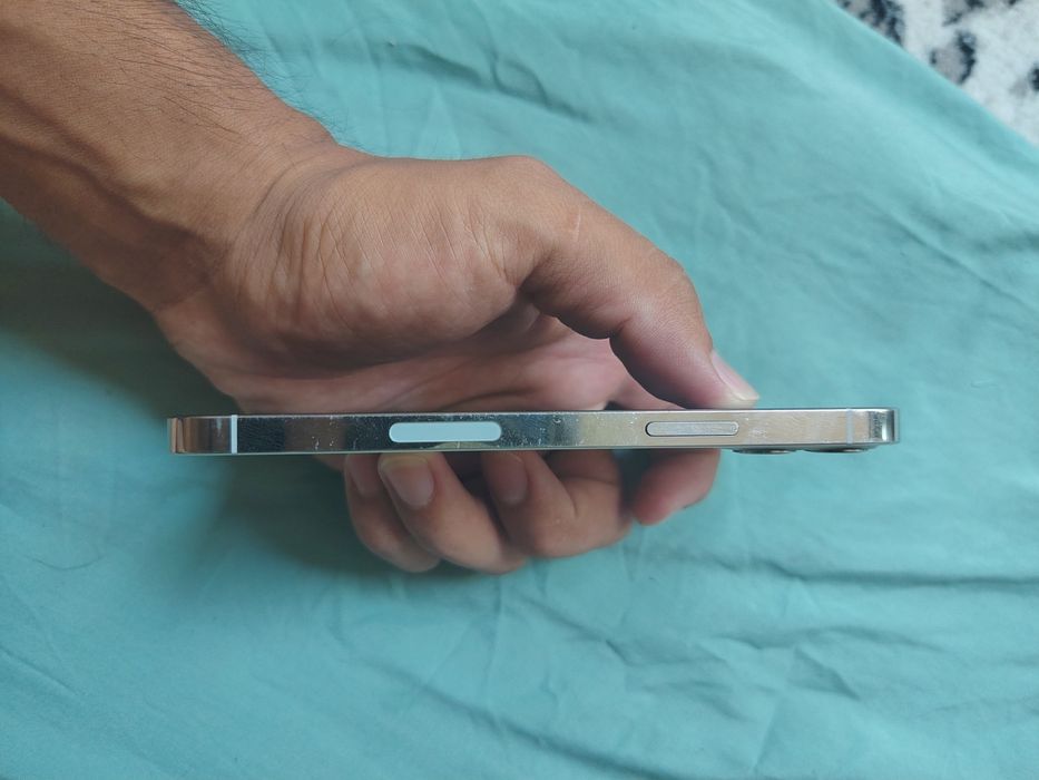 IPhone 12pro sotiladi
