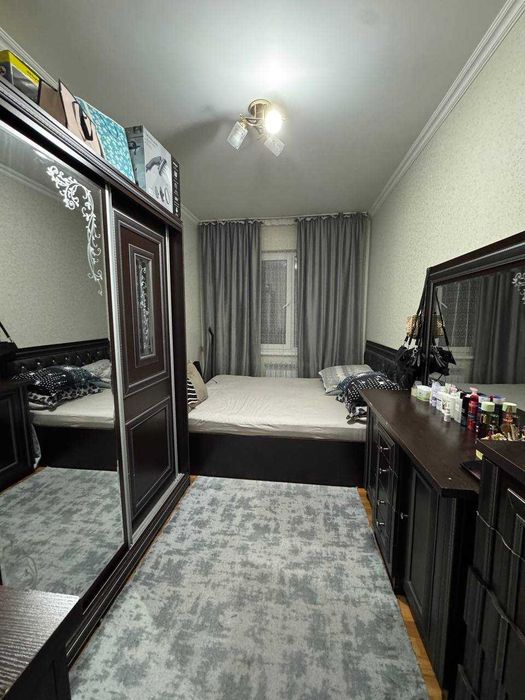 Продаю квартиру Яшнабадский р-он Авиасозлар-1, 3-х ком 4-этаж 67м2