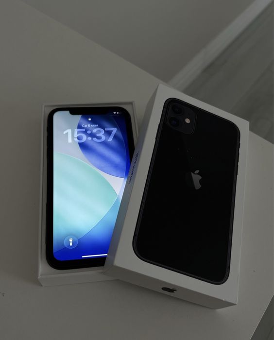 Айфон 11.