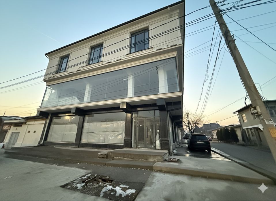 Сдадим отдельно стоящие здание на первого линии главного дороги,