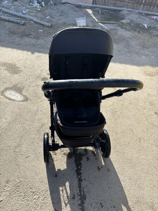 Продам каляску бренда Easywalker