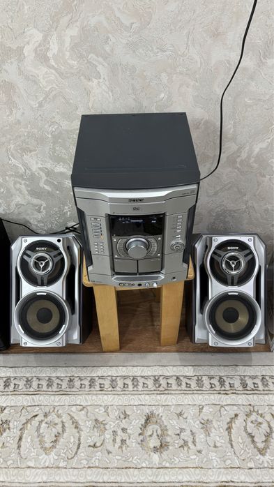 Музыкальный центр