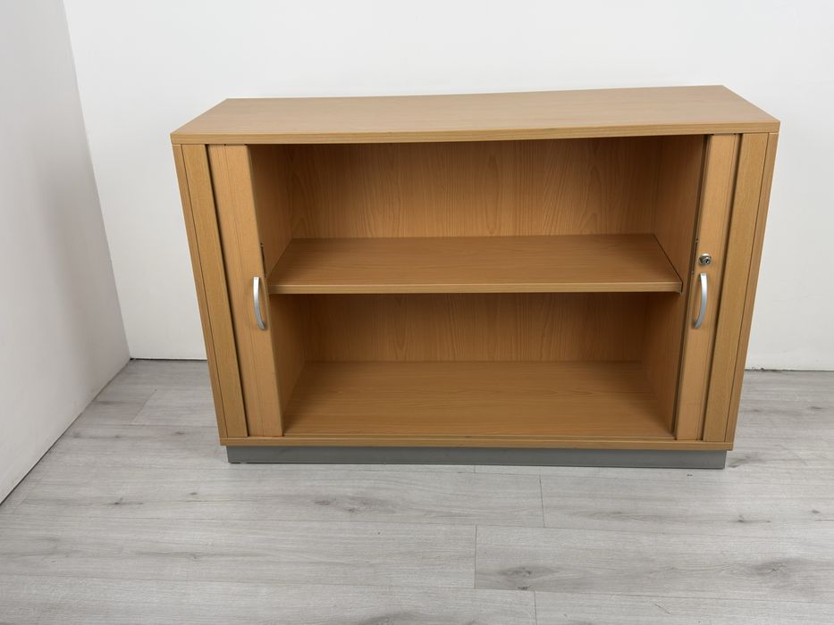 Шкафове за офис - съхранение и ефективност: внос от германия