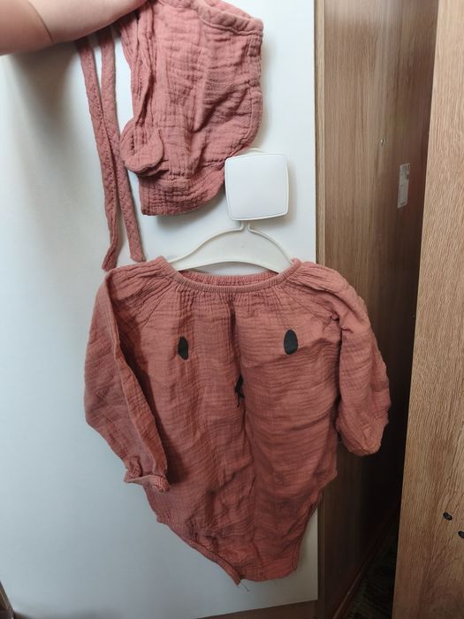 Детские вещи на младенцев