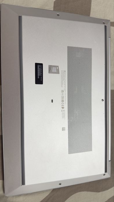 Laptop HP Elitebook 850 GB
