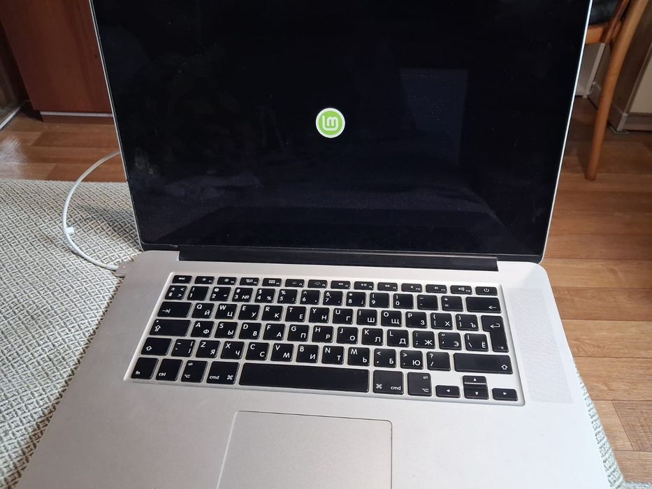 Продается macbook pro