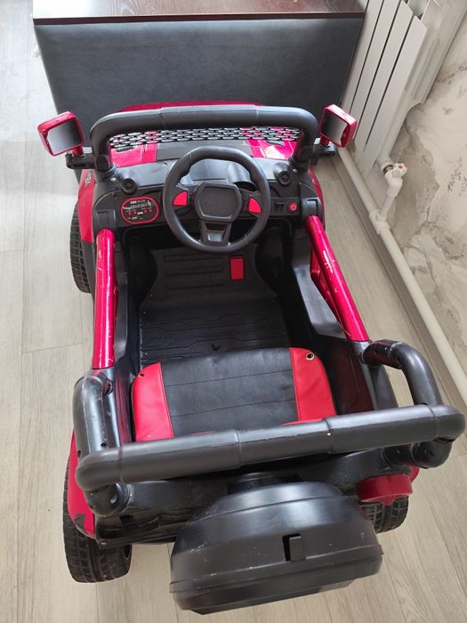 Детский электроавтомобиль Toytota Jeep