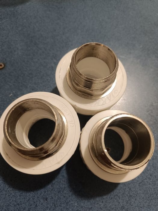 Продам разьемную муфту 50/40