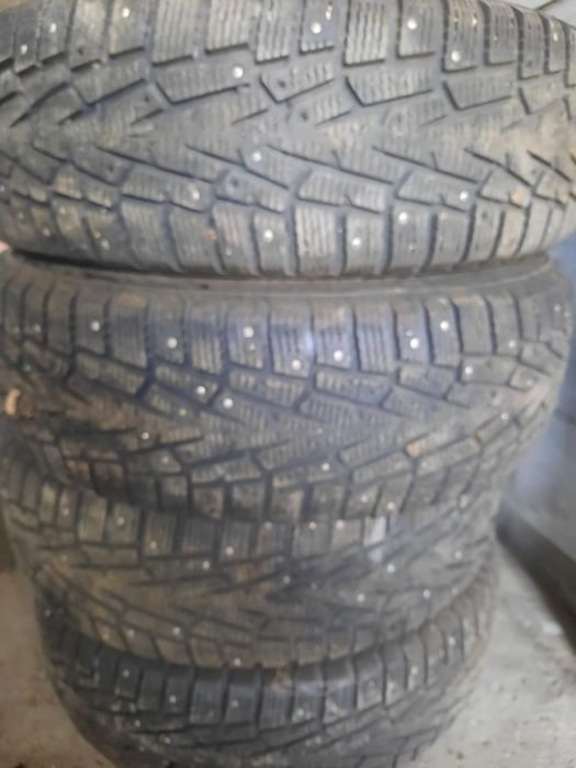 б/у шины в отличном состояний
