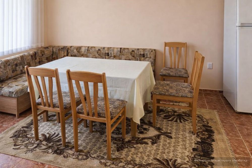Тристаен апартамент, под наем, Център