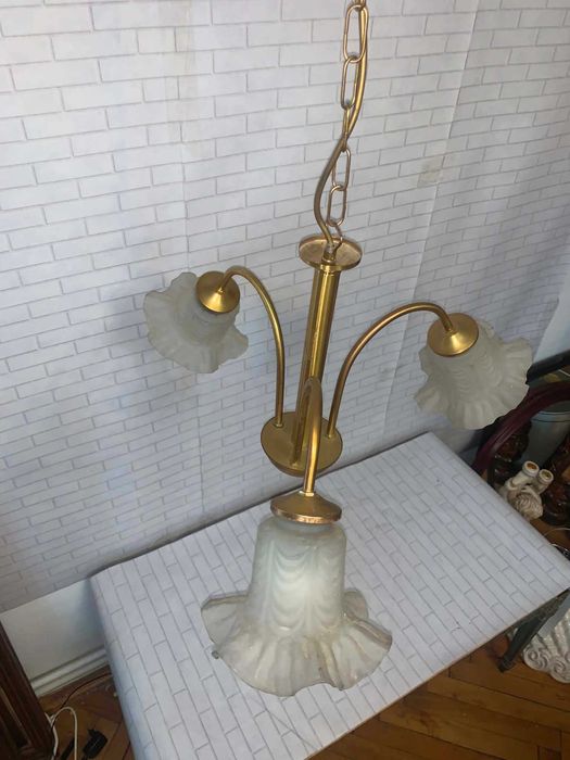 Candelabru cu trei brate din alama
