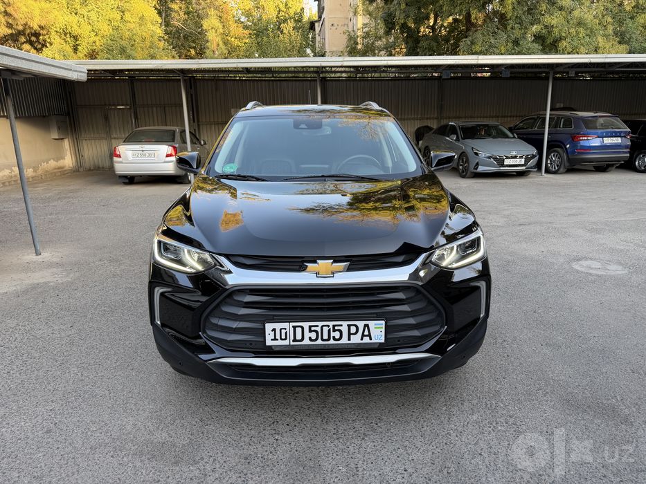 Tracker 2 sotiladi 25000 km prabeg