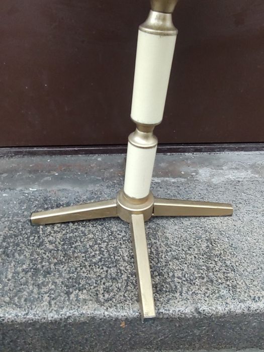 Винтидж масивна мраморна масичка с месингови елементи