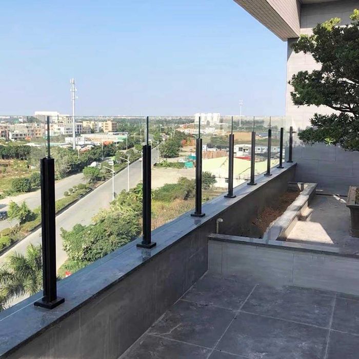 Balustrade din sticla. Colonie. Sisteme de balustrade. INOX 304