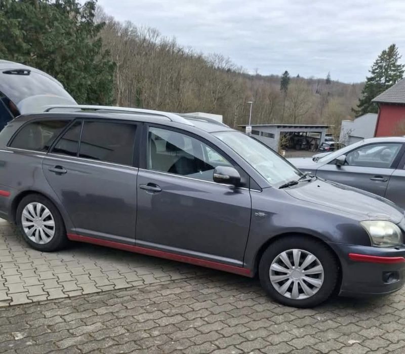 Toyota Avensis 2.2 D-CAT 177 CP, 2007, Full Opțiuni