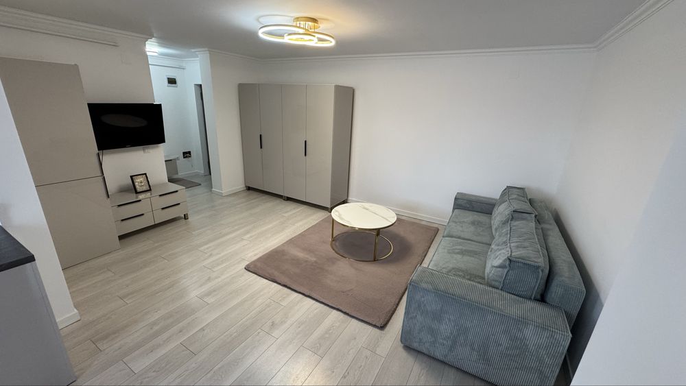 Apartament de închiriat – 2 camere, modern, parter, loc de parcare inclus – zona Lucian Blaga