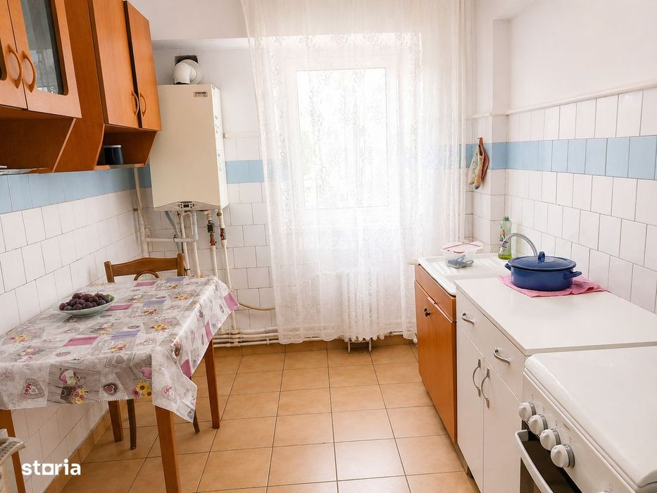 Apartament 2 camere de inchiriat zona Podu de Fier