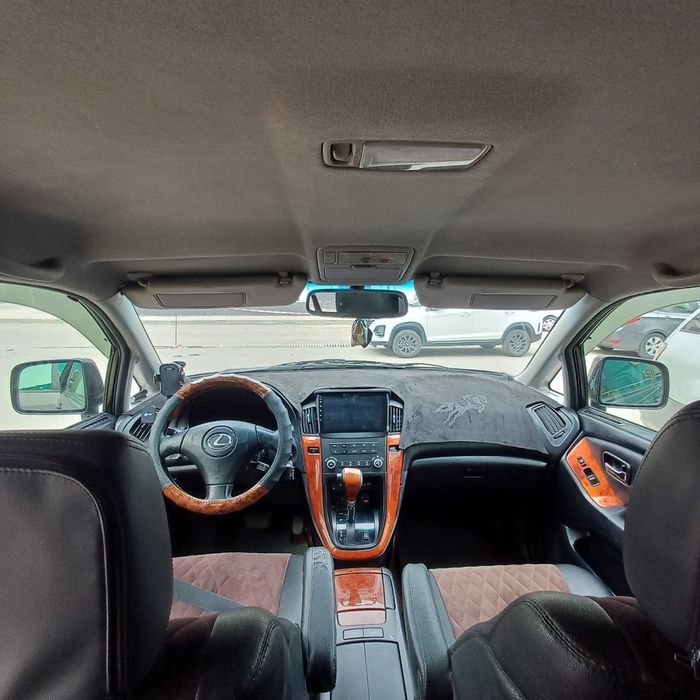 Продаю авто машину Lexus Rx 300