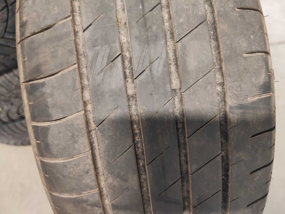2бр.летни гуми 215/55/17 Goodyear