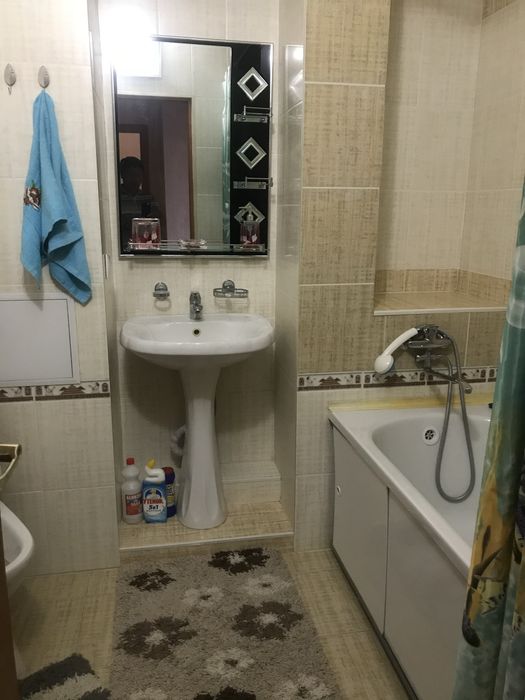 Сдам евродвушку по Б. Момышулы