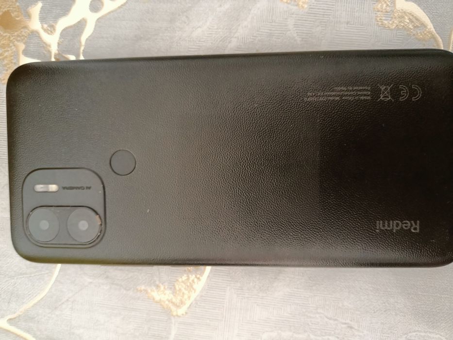 Продам телефон Redmi A1+
