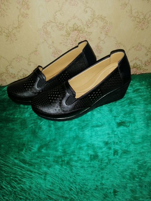 Нови дамски обувки