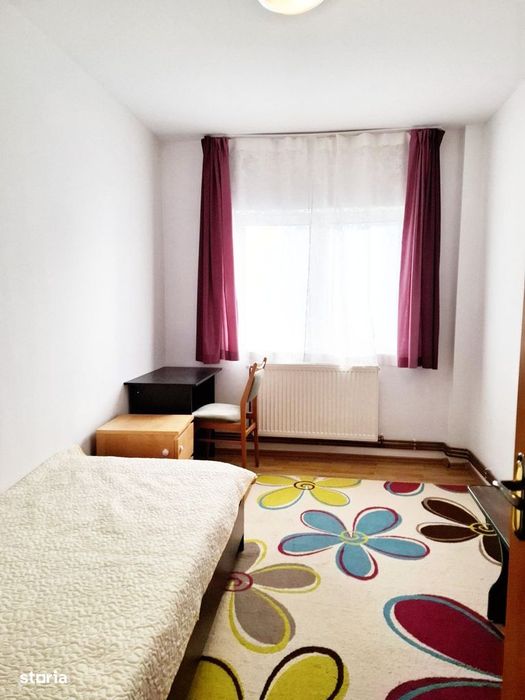 4 camere , 2 bai, etaj 1din 4, zona Unirii Sud
