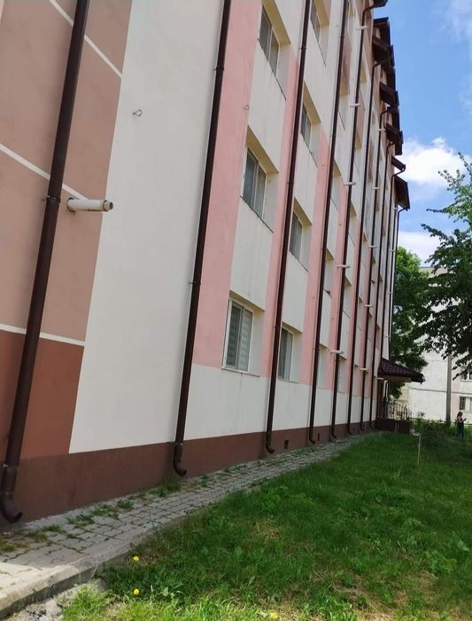 Închiriez garsoniera