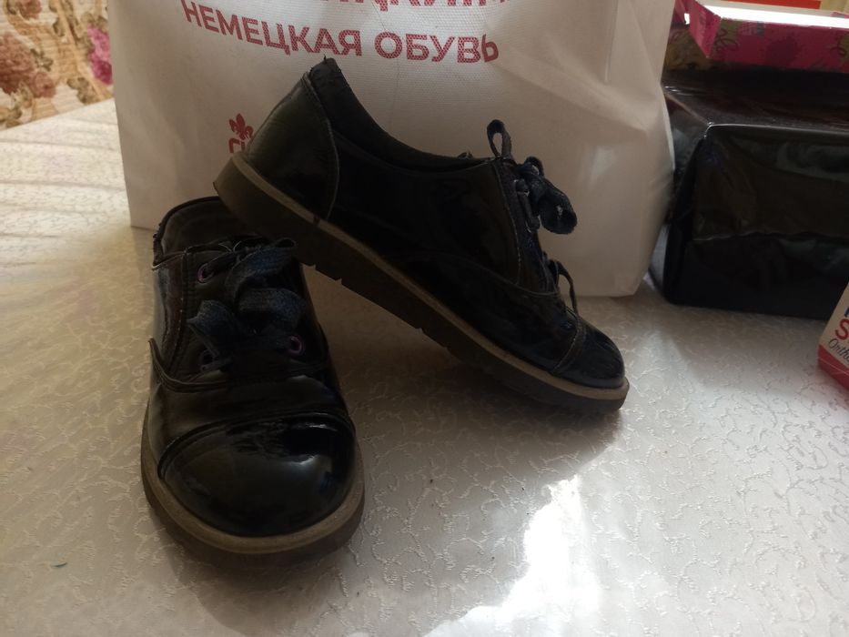 Продам дет обувь