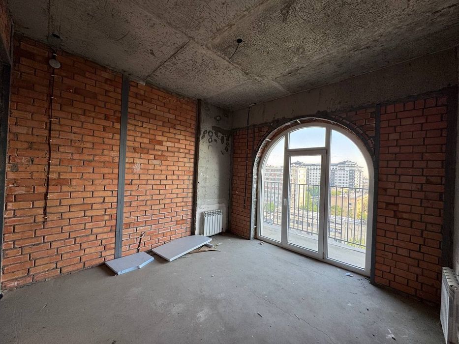 Срочно продается жк NRG Mirzo-Ulugbek Sayram 2-комнат 66м2 балкон