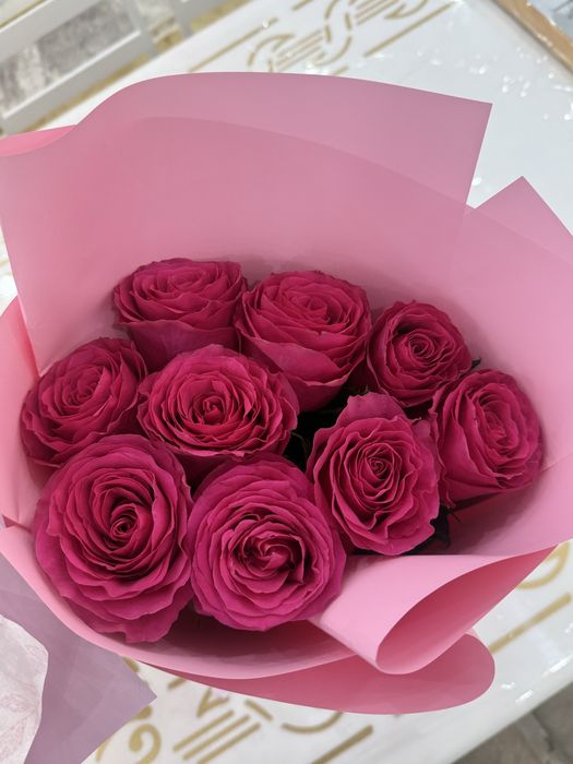 Гүлдер сатылады. Продается букет цветов