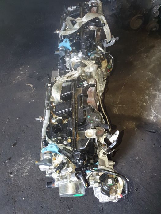 Motor 1.7 vito viano Renault R9NA402 injectoare pompa înainte