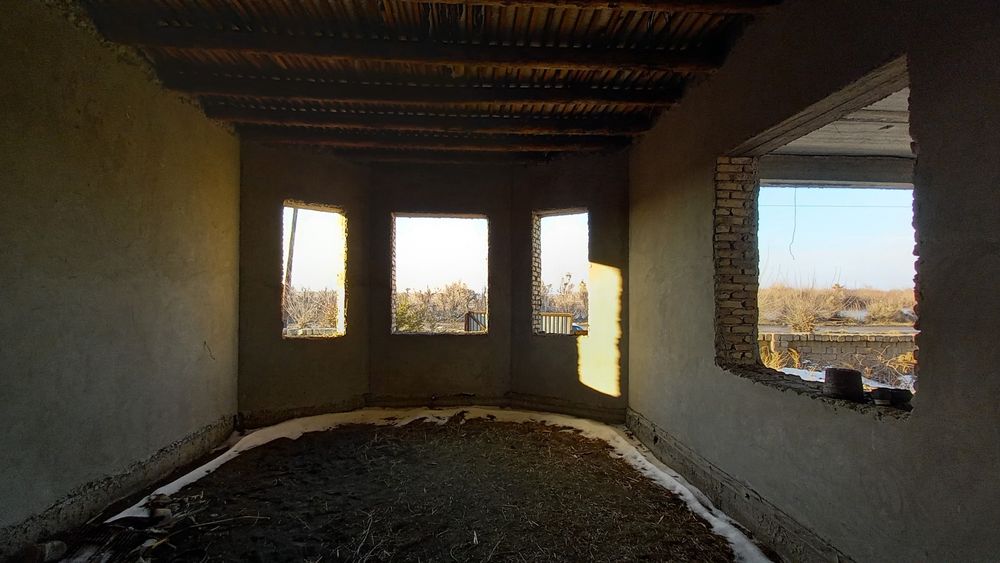 Uy sotiladi 20 sotiq