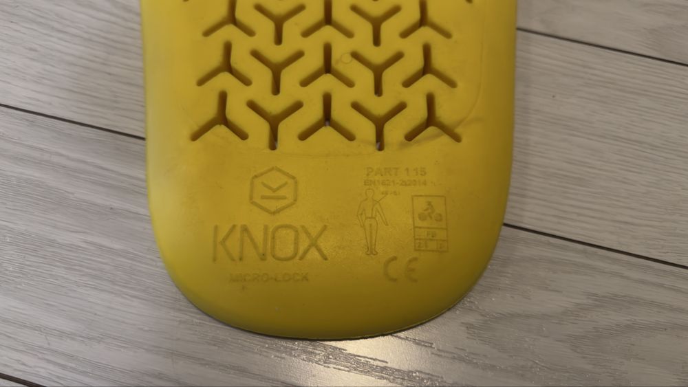 KNOX Protecții moto (spate, umeri si coate)